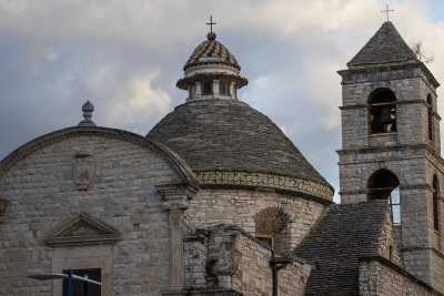 Cupole a trullo, affreschi e un dipinto miracoloso: � la chiesa del Santissimo Crocifisso di Bitonto
